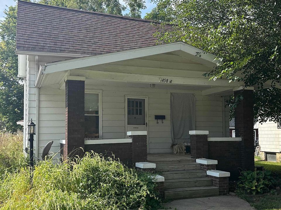1st image of 458 Clark St