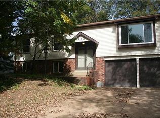 832 Garonne Dr, Ballwin, MO 63021