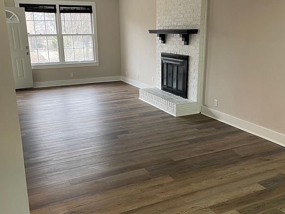 2nd image of 502 Linda Ln