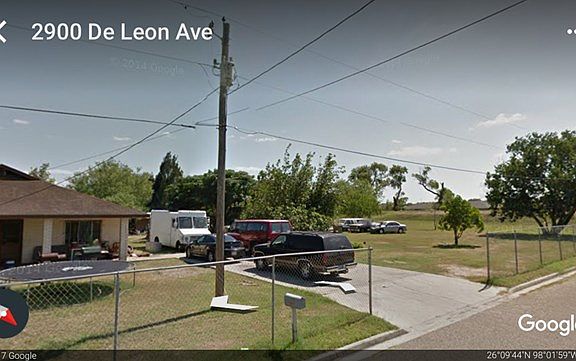 3rd image of 2901 De Leon St