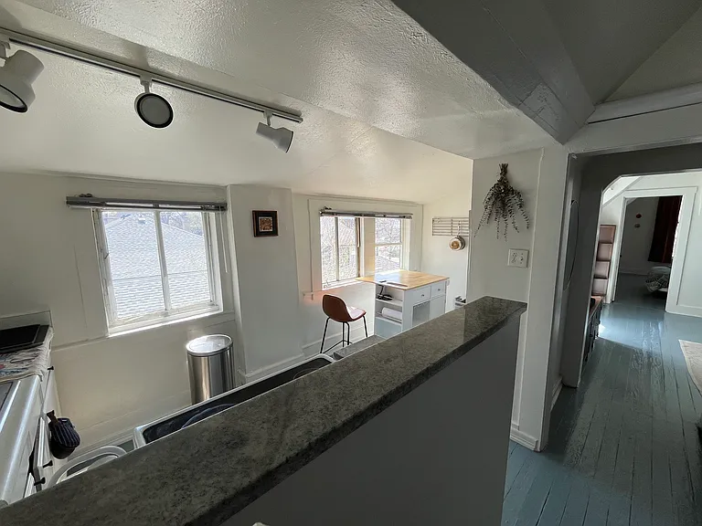 Sunny south facing kitchen