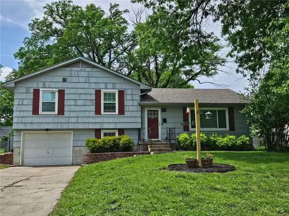 1318 S Elm St, Ottawa, KS 66067