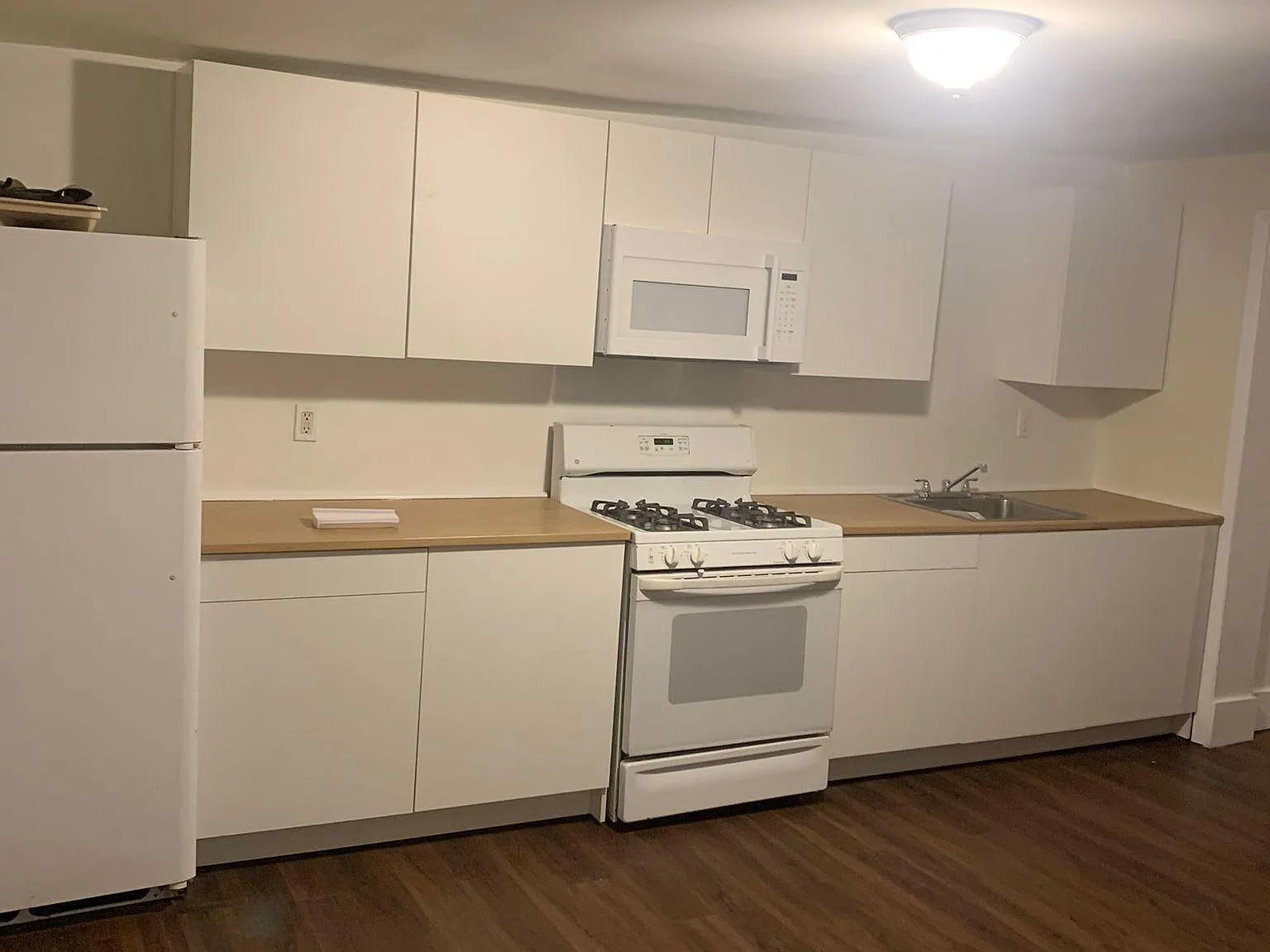 3 bed, 1500 sqft, $1,800 — Photo 4