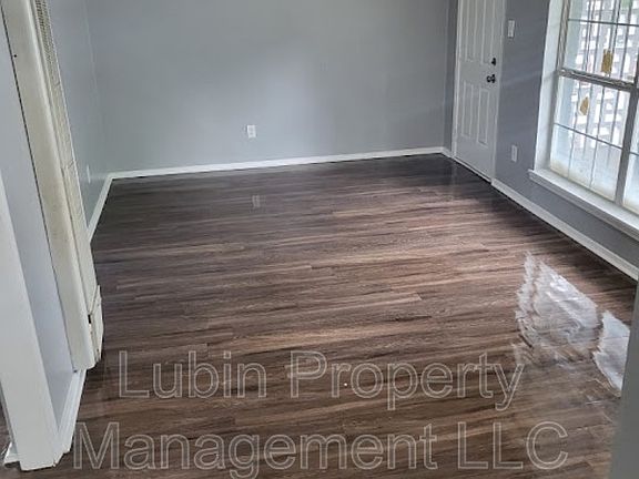 2nd image of 3250 Guernsey Ave #2