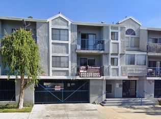 7452 Hazeltine Ave APT 305, Van Nuys, CA 91405