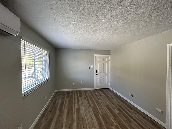 2nd image of 4164 Folsom Ave APT F