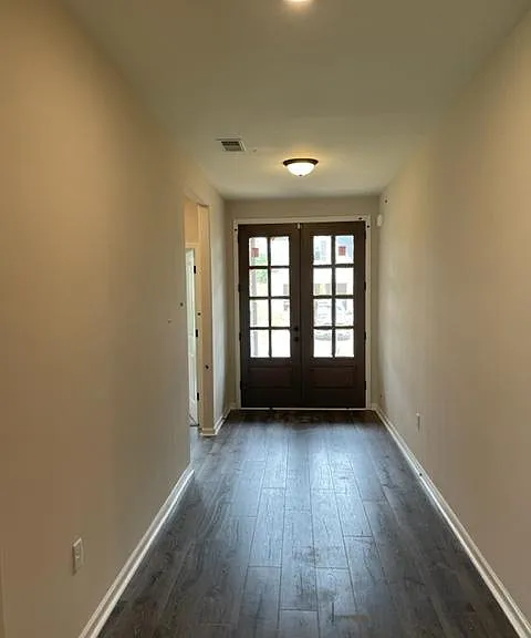 80 Briar Hollow Ln — Photo 7