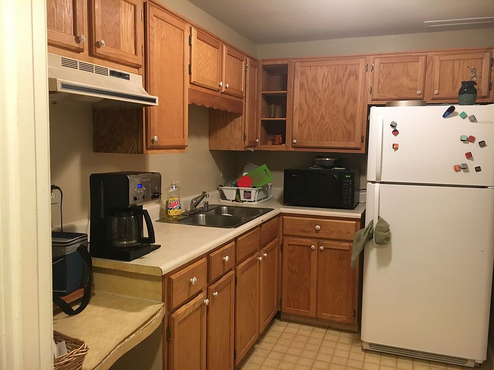 1st image of 3142 Ellenwood Dr