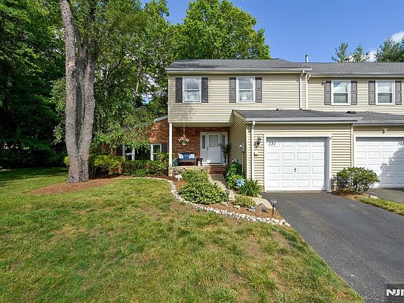 2nd image of 131 Bunker Hill Rd
