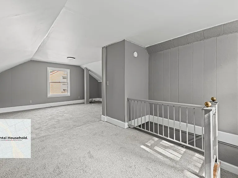 20296 Waltham St — Photo 9