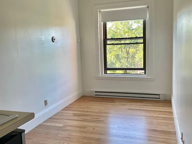 1061 Beacon St #8 — Photo 3