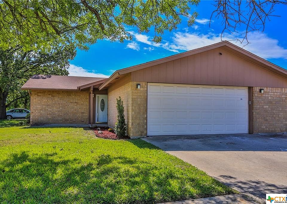 1st image of 2401 Botanical Dr