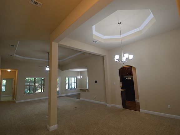 5th image of 11550 Caroline Ct
