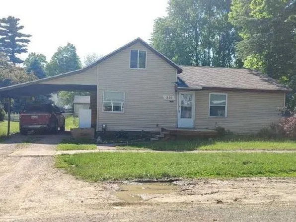 208 S Clark, Webberville, MI 48892