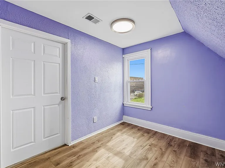 25 Parkridge Ave — Photo 18