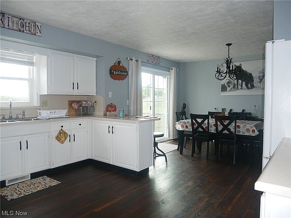 4th image of 1571 County Road 15