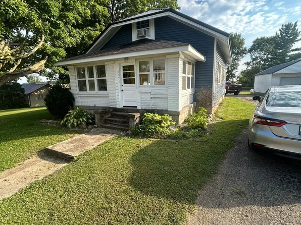 4571 E Alquina Rd, Connersville, IN 47331