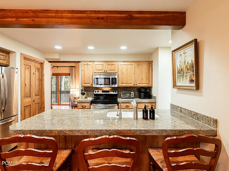 1525 Lakeside Cir — Photo 24