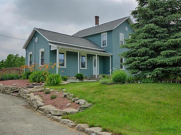 2nd image of 3164 Baldwin St