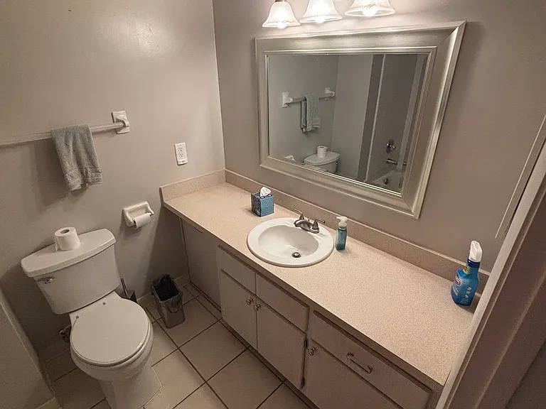 4625 NW 31st Ave — Photo 11