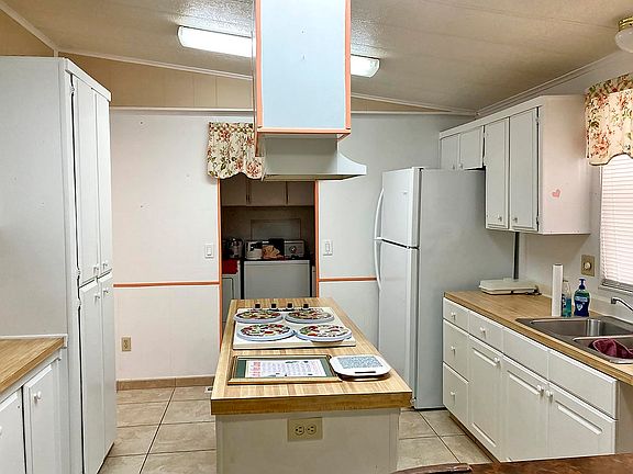 2nd image of 1830 Torrey Pines Ct #252