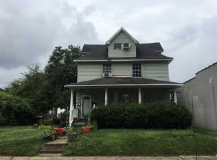 911 5th St, Huntington, WV 25701