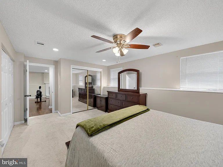3806 Candlelight Ct — Photo 34