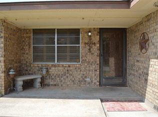 1401 Amherst St, Burkburnett, TX 76354