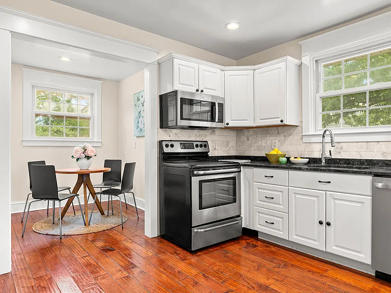 610 Saxer Ave — Photo 18