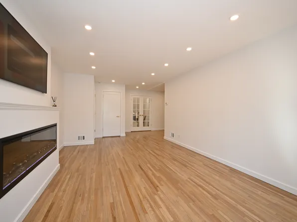 2629 East 65th Street image 18 of 25