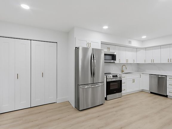 4th image of 500 OCEAN TRAIL Way #111