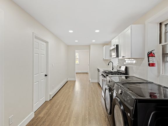 4th image of 86 Farnham Ave