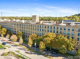 940 Monroe Ave NW UNIT 418, Grand Rapids, MI 49503