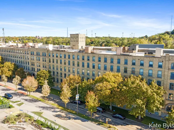 940 Monroe Ave NW Unit 418, Grand Rapids, MI 49503