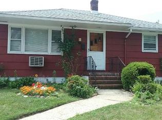 119 Howard St, Hopelawn, NJ 08861