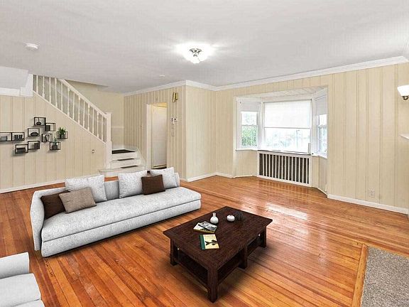 4th image of 240 Wilson Ave