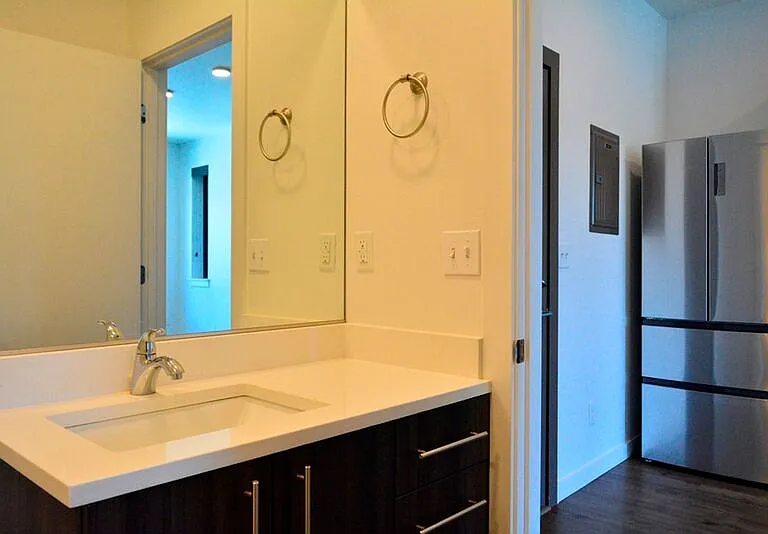 3334 SE Belmont St #302 — Photo 6