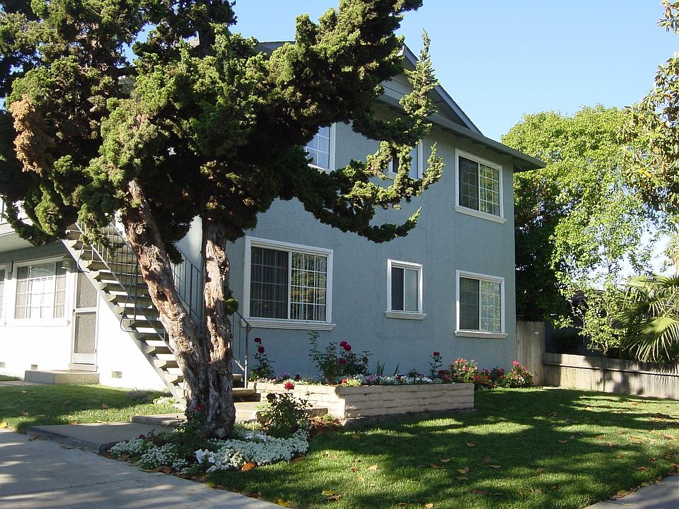 1st image of 3236 Williamsburg Dr #3