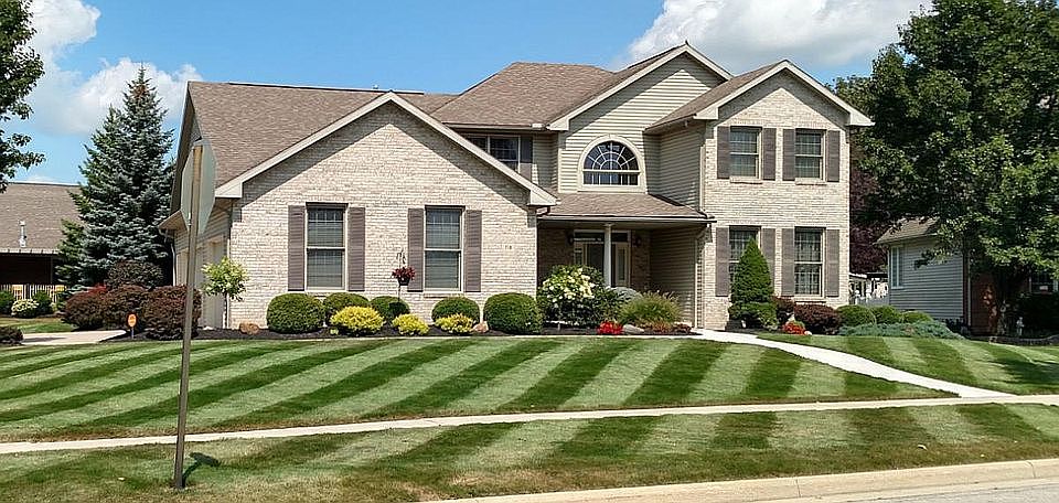 1st image of 718 Deer Valley Ct
