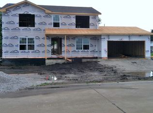 136 Gabrielle Cir, Bethalto, IL 62010