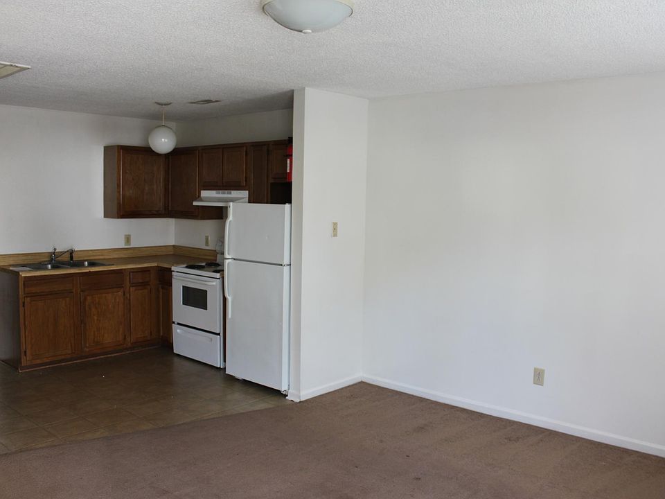 2nd image of 230 Easy St