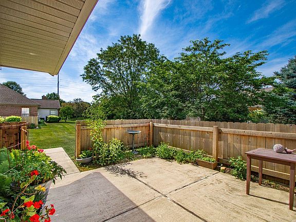 4th image of 3987 Orchard View Pl