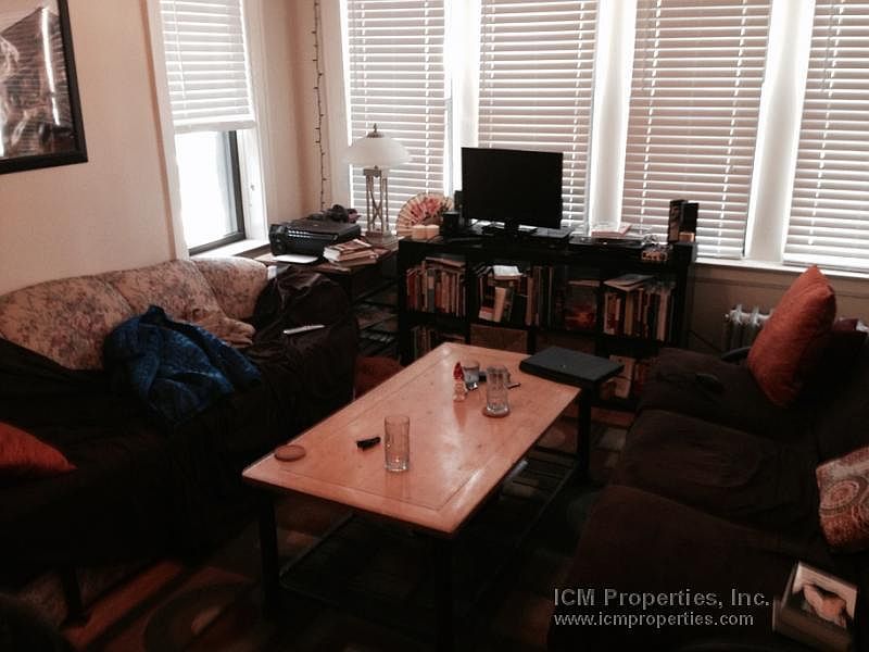 1st image of 4739 N Leavitt St #3
