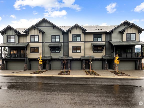 2nd image of 1847 SE 12th Street #202