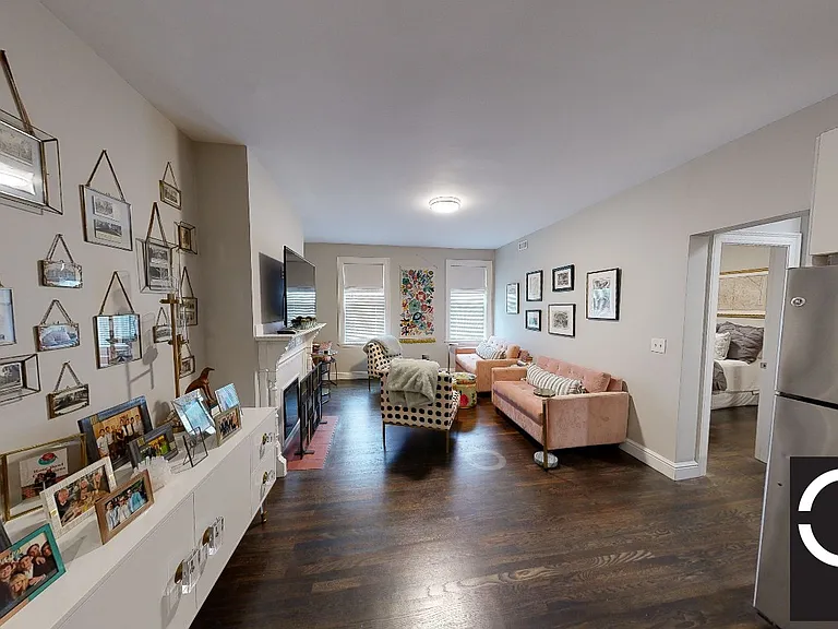26 John F Kennedy St #4 — Photo 2