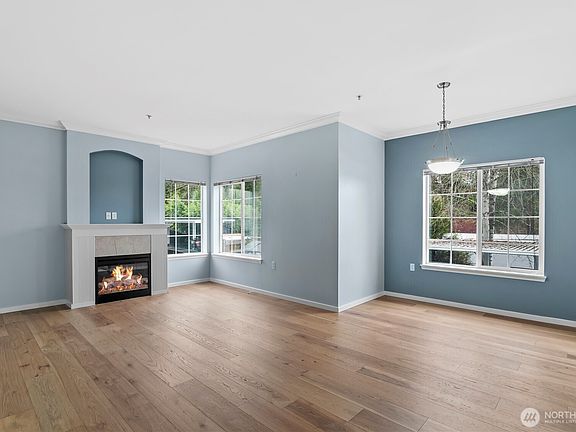 5th image of 801 Rainier Avenue N #D119