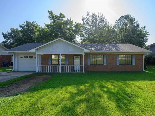 113 Palm Dr, Alabaster, AL 35007