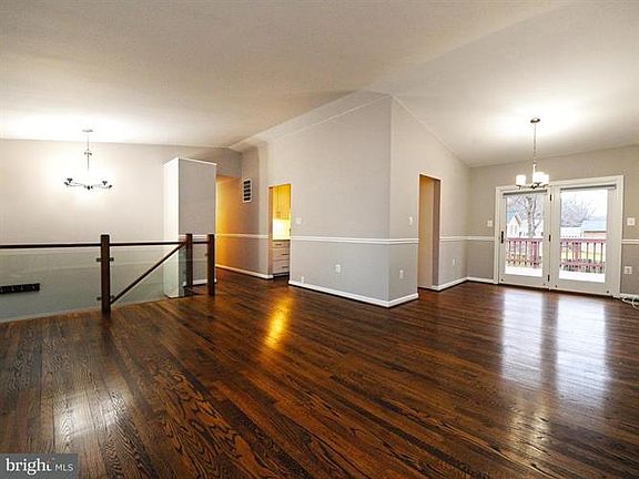 2nd image of 8418 Camden St