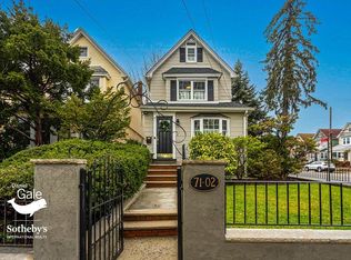 7102 Manse St, Forest Hills, NY 11375