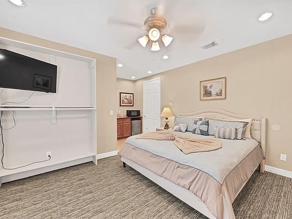 4th image of 7039 Kingston Cove Ln APT 202